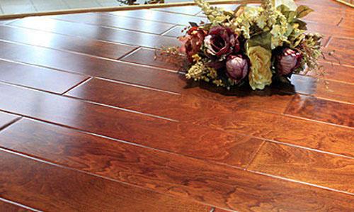 地板选购之实木复合地板的优缺点