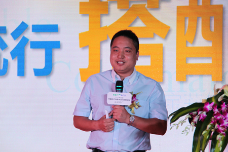 嘉寶莉集團(tuán)家具漆事業(yè)部副總經(jīng)理史國(guó)成 嘉寶莉集團(tuán)家具漆事業(yè)部副總經(jīng)理史國(guó)成