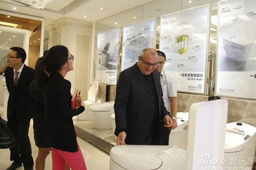 世界设计大师蒂凡诺乔凡诺尼到访新明珠智能卫