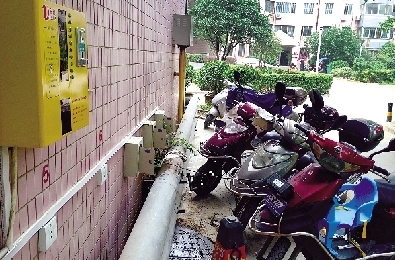郑州小区电动车充电站成摆设 物业出了个钱主