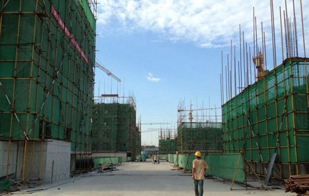 图为从16、17号楼之间