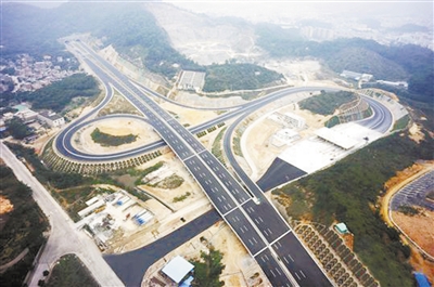 广珠西线高速昨起全线通车 广珠迈入一小时生活圈