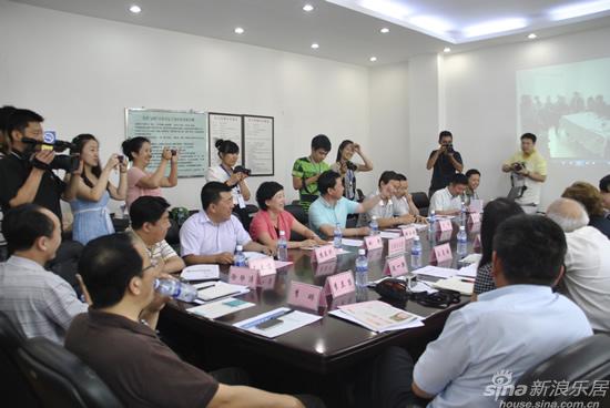 http://src.house.sina.com.cn/imp/imp/deal/4b/78/b/a7dc269c18cc832c6904c7c9e70_p1_mk1_wm35.jpg