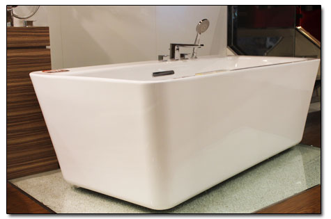 诠释极致舒适 美标新阿卡西亚系列浴缸评测