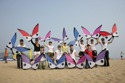 全球顶级风筝队齐聚格力海岸国际风筝会