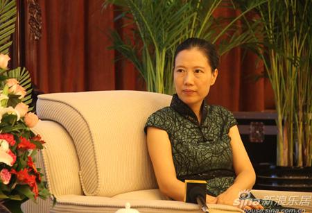 演讲结束后,新浪乐居对叶檀进行了专访.图片