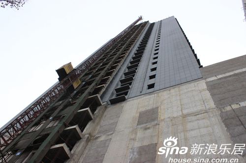 安阳U乐广场2015年最新施工进度 外墙装修中