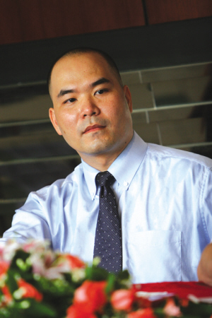 金圆集团董事长_金圆水泥集团董事长(2)