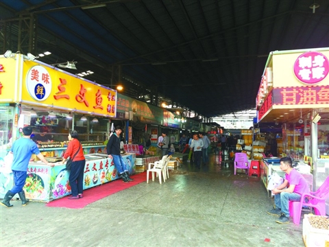 南海海鲜批发市场_黄骅海鲜批发市场_三亚第一市场海鲜图片(3)