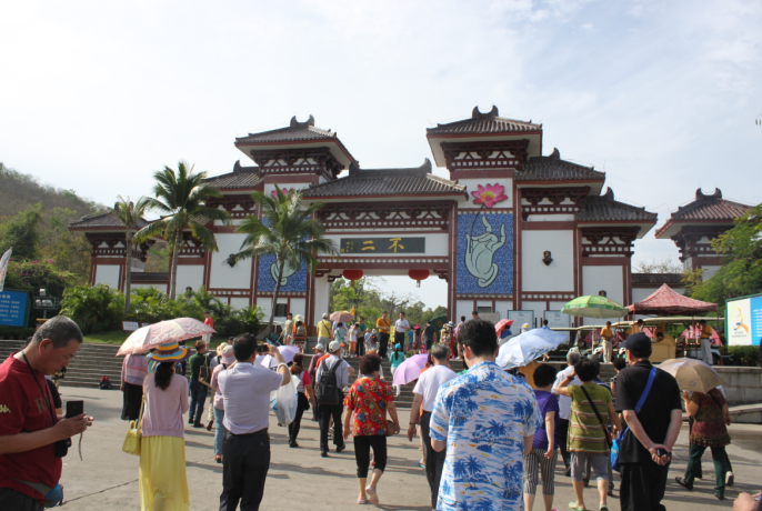 扬州哪里吃海鲜_深圳澳头吃海鲜_扬州灌汤包
