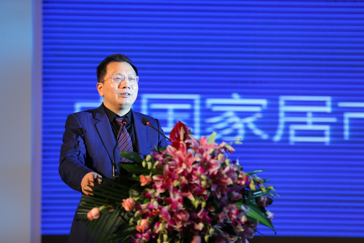 总裁与董事长_霸道总裁动漫图片(2)