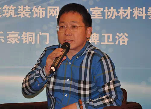新浪搶工長CEO文東