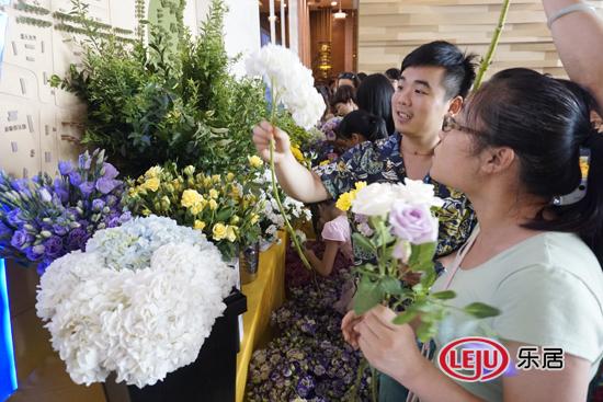 华润凯旋门×樱庭花町情趣之歌小说沙龙举行海洋遇老板娘高端小熊艳图片
