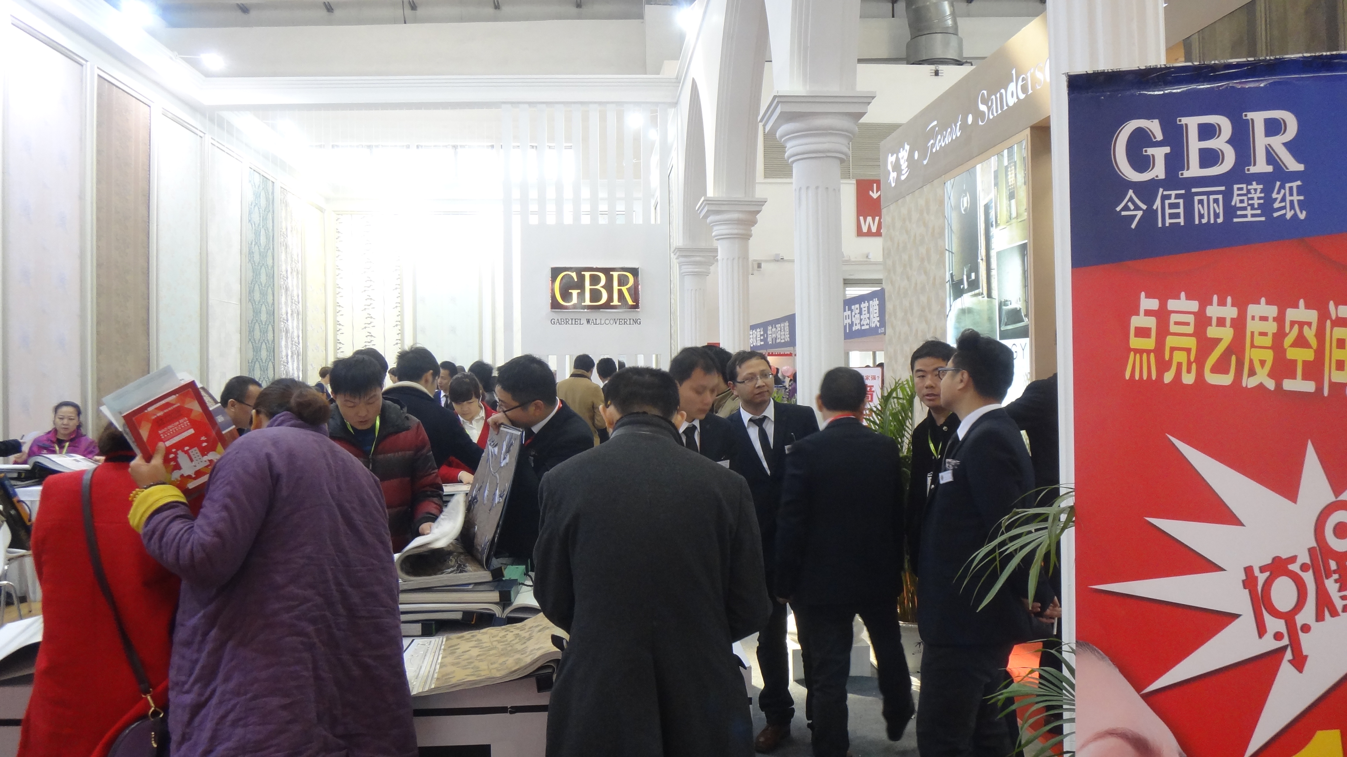 今佰丽展会现场人头攒动