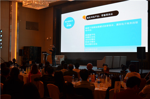 吴晓波---中国著名财经作家 吴晓波---中国著名财经作家