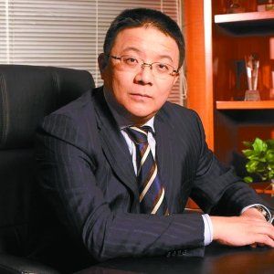 楼市通董事长_董事长办公室图片