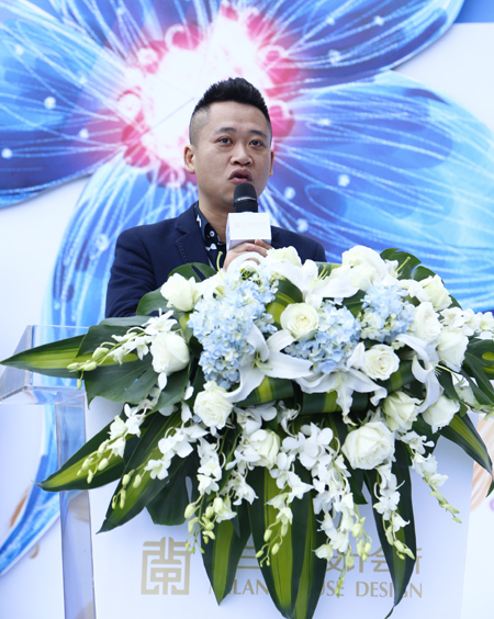 米兰大宅董事长李曾发表讲话