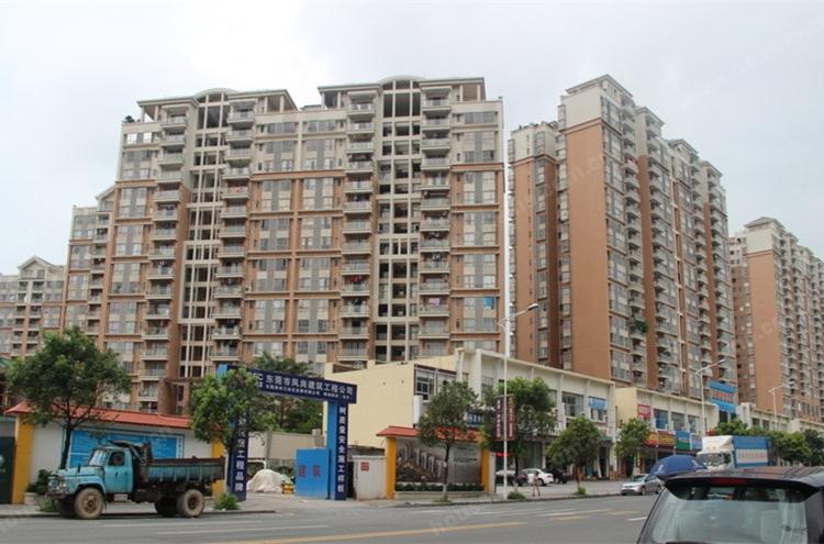怡安皇庭项目推低楼层183平米四房均价1万1(