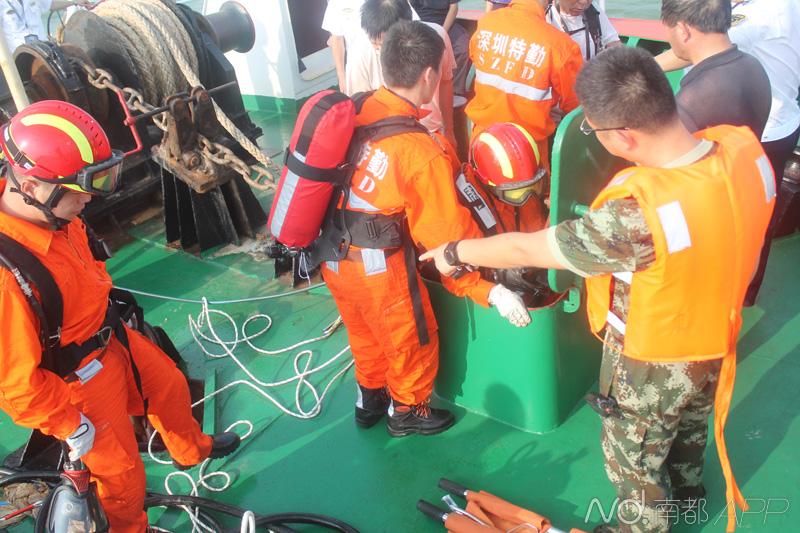 深圳蛇口一船员缺氧被困船舱 3同事救援 2人遇